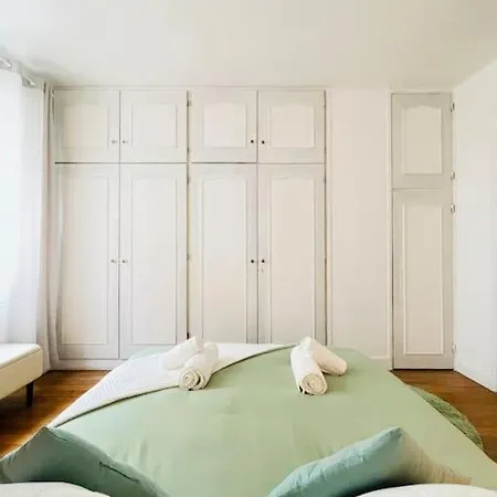 La Du Palais - Cozy - Netflix Apartment