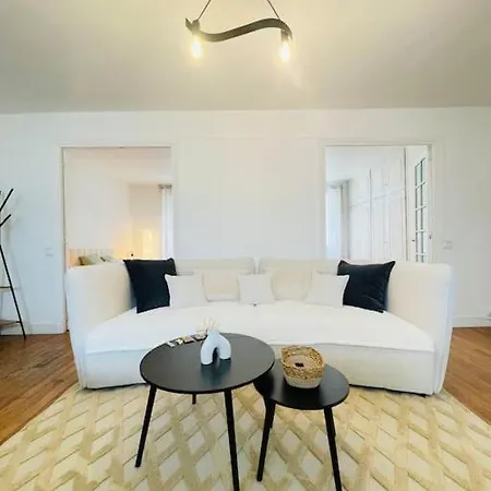 La Du Palais - Cozy - Netflix Apartman Fontainebleau