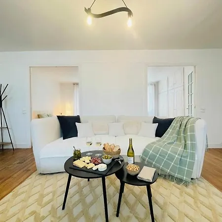 La Du Palais - Cozy - Netflix Apartman Fontainebleau