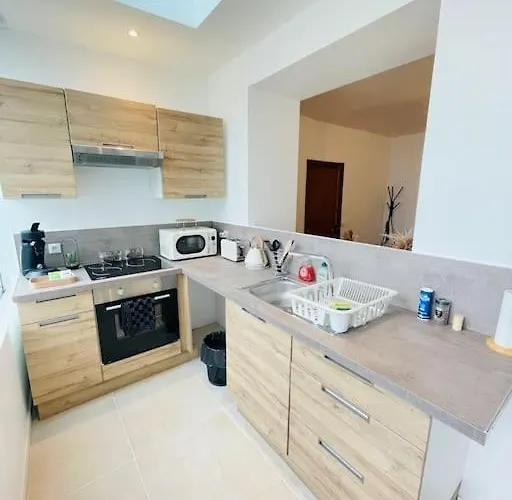 La Du Palais - Cozy - Netflix