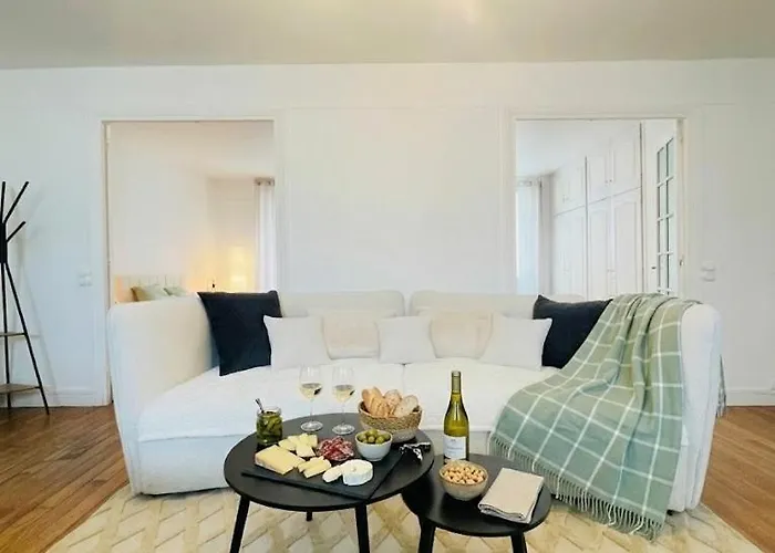 La Du Palais - Cozy - Netflix Apartman Fontainebleau